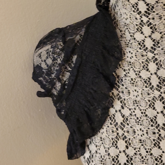 Zenana Outfitters Lace Snag/bolero Size S - Picture 13 of 16